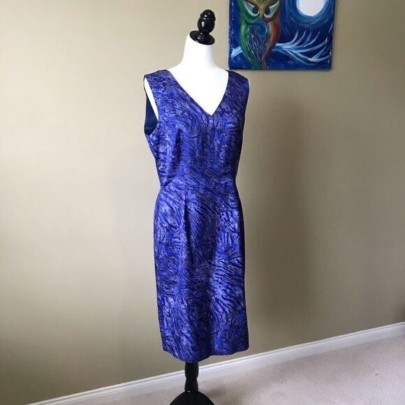 Banana Republic Animal Print V-Neck Sheath Dress - Picture 2 of 7